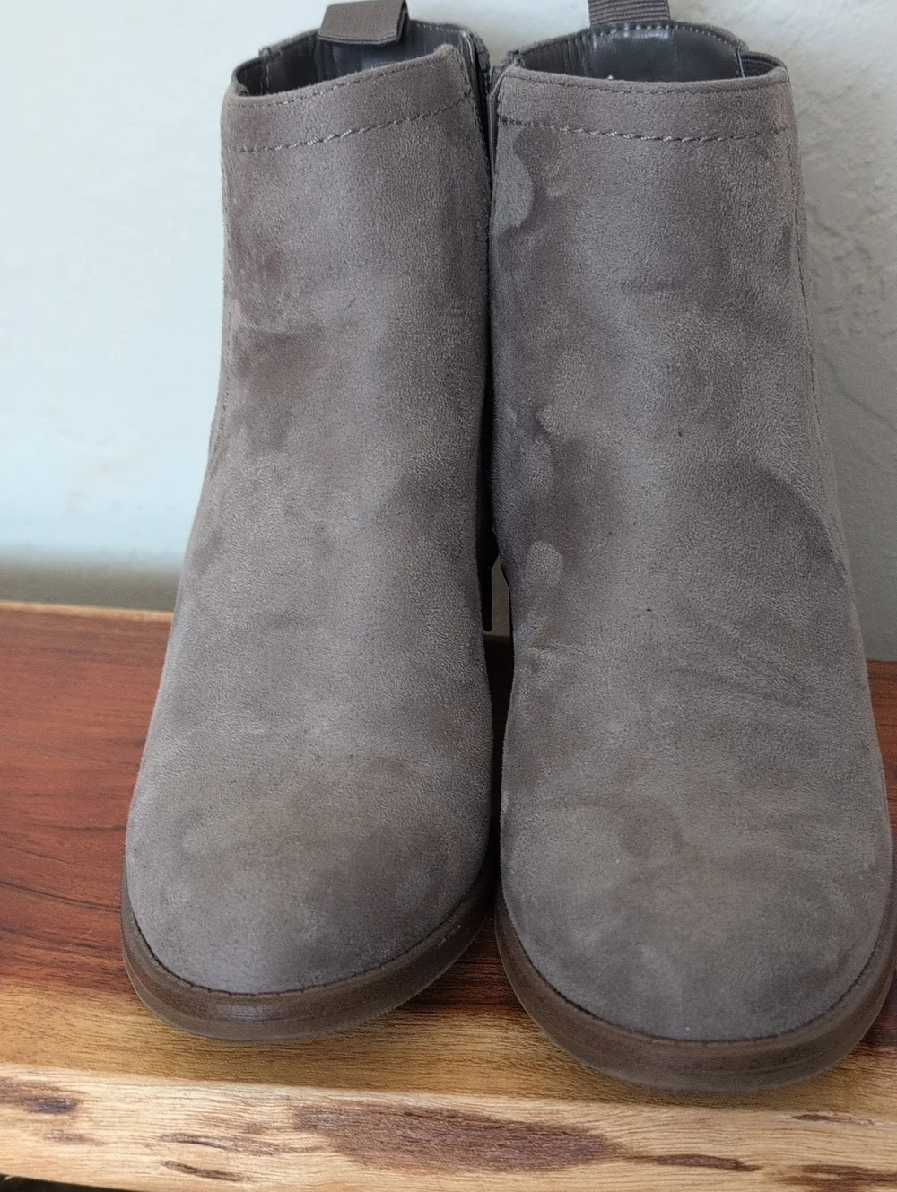 Kohls Women’s Faux  Suede Ankle Booties in Gray - Classic Side-Zip Chelsea Style